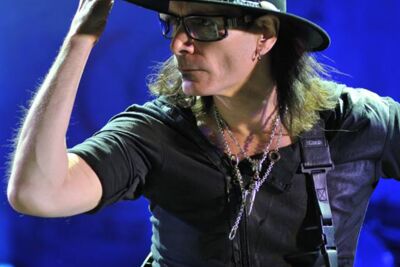 STeve Vai Markant XL, picture 5, photographed by Gunther Moens - FrontView Magazine
