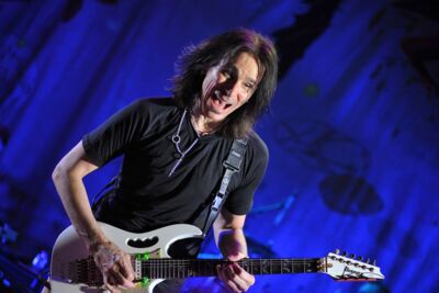 STeve Vai Markant XL, picture 11, photographed by Gunther Moens - FrontView Magazine