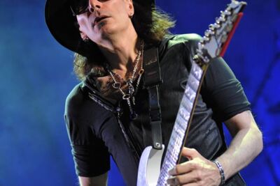 STeve Vai Markant XL, picture 15, photographed by Gunther Moens - FrontView Magazine