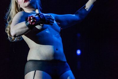 Cabaret New Burlesque @ De Roma, picture 49, photographed by Edwin Houdevelt - FrontView Magazine