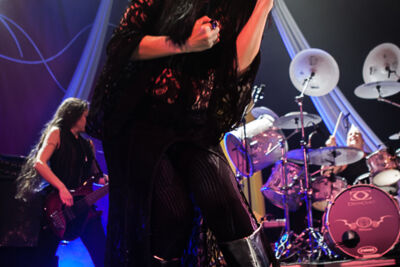 tarja @ Effenaar, picture 27, photographed by Dorien Goetschalckx - FrontView Magazine