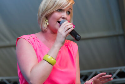 Eveline Cannoot @ Wortegemsen Feesten, picture 4, photographed by Guy Danneels - FrontView Magazine
