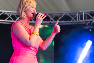 Eveline Cannoot @ Wortegemsen Feesten, picture 12, photographed by Guy Danneels - FrontView Magazine