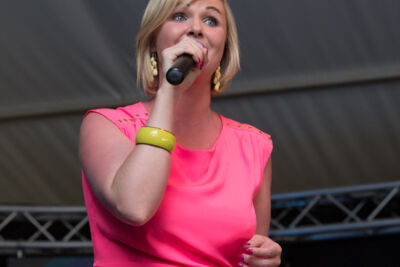 Eveline Cannoot @ Wortegemsen Feesten, picture 19, photographed by Guy Danneels - FrontView Magazine