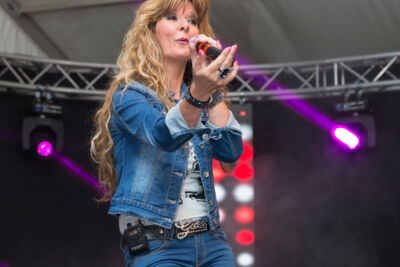 Hanny D @ Wortegemsen Feesten, picture 18, photographed by Guy Danneels - FrontView Magazine