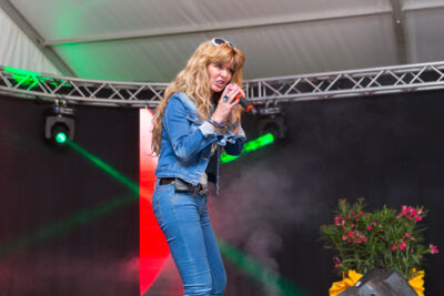 Hanny D @ Wortegemsen Feesten, picture 26, photographed by Guy Danneels - FrontView Magazine