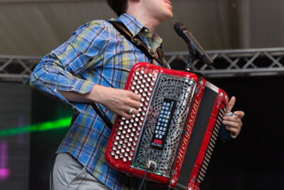 Matthias Lens @ Wortegemsen Feesten, picture 2, photographed by Guy Danneels - FrontView Magazine