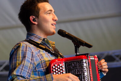 Matthias Lens @ Wortegemsen Feesten, picture 7, photographed by Guy Danneels - FrontView Magazine