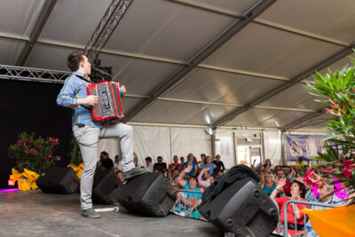 Matthias Lens @ Wortegemsen Feesten, picture 21, photographed by Guy Danneels - FrontView Magazine