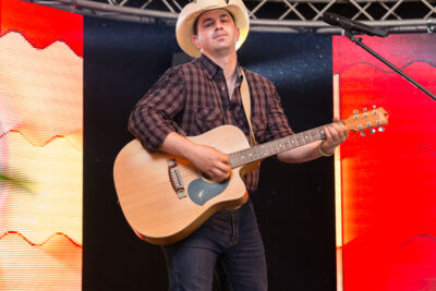Robby Longo @ Wortegemsen Feesten, picture 15, photographed by Guy Danneels - FrontView Magazine