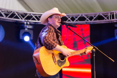 Robby Longo @ Wortegemsen Feesten, picture 17, photographed by Guy Danneels - FrontView Magazine