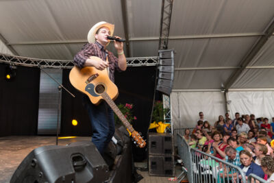 Robby Longo @ Wortegemsen Feesten, picture 24, photographed by Guy Danneels - FrontView Magazine