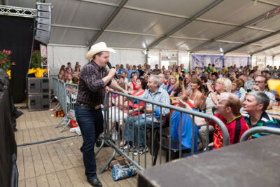 Robby Longo @ Wortegemsen Feesten, picture 25, photographed by Guy Danneels - FrontView Magazine