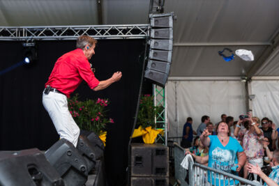 Willy Sommers @ Wortegemsen Feesten, picture 22, photographed by Guy Danneels - FrontView Magazine
