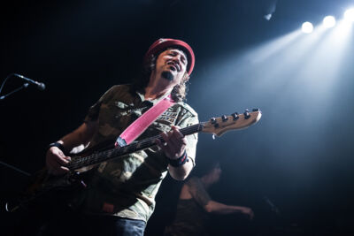 Jake E. Lee’s Red Dragon Cartel @ 013, picture 10, photographed by Dorien Goetschalckx - FrontView Magazine