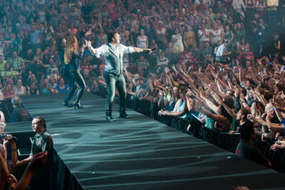 Marco Borsato - Duizend Spiegels Tour @ Sportpaleis Antwerpen, picture 63, photographed by Dimitri Vanlommel - FrontView Magazine
