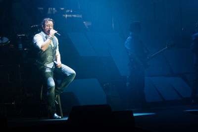 Marco Borsato - Duizend Spiegels Tour @ Sportpaleis Antwerpen, picture 67, photographed by Dimitri Vanlommel - FrontView Magazine
