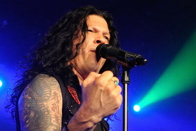 Jake E Lee's Red Dragon Cartel @ Maastricht, picture 4, photographed by Paul Nouwen - FrontView Magazine