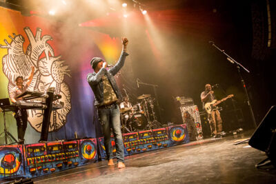 Michael Franti & Spearhead @ Het Depot, picture 7, photographed by Kurt Jacobs - FrontView Magazine