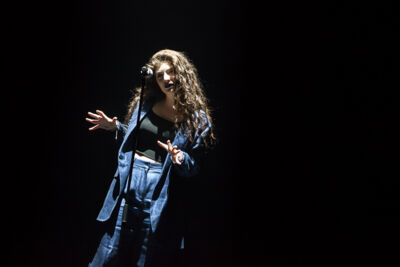 Lorde @ Tivoli, picture 5, photographed by Dorien Goetschalckx - FrontView Magazine