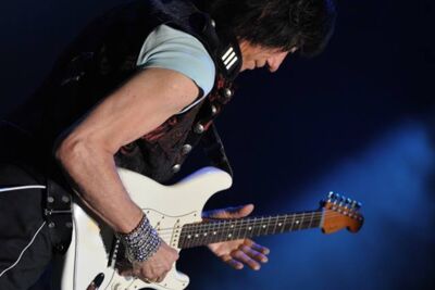 Jeff Beck Ancienne Belgique, picture 10, photographed by Gunther Moens - FrontView Magazine