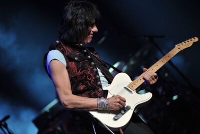 Jeff Beck Ancienne Belgique, picture 11, photographed by Gunther Moens - FrontView Magazine