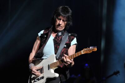 Jeff Beck Ancienne Belgique, picture 16, photographed by Gunther Moens - FrontView Magazine