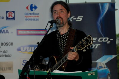 Kid Safari @ Garage Schelkens, picture 4, photographed by Peter Minnebo - FrontView Magazine