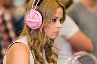 Camille Van Brabander : Counter-Strike Condition Zero Shootout at Media Markt Gent, picture 2, photographed by Jonas Wallecan - FrontView Magazine