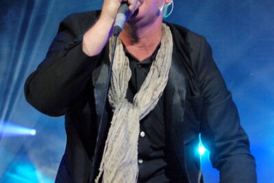 Simple Minds @ Retropop 2014, picture 18, photographed by Peter Minnebo - FrontView Magazine