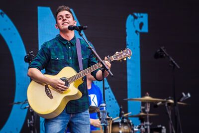 Nielson @ Philips Stadion Eindhoven, foto 3, foto's door Elke Briers - FrontView Magazine