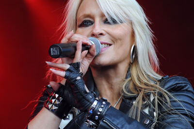 Doro @ Loaf Festival - Eupen, picture 15, photographed by Paul Nouwen - FrontView Magazine