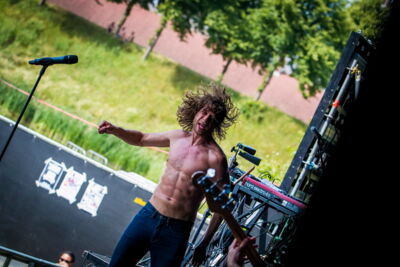 Vestrock 2014 dag 1 bands @ Hulst, foto 5, foto's door sven dullaert - FrontView Magazine