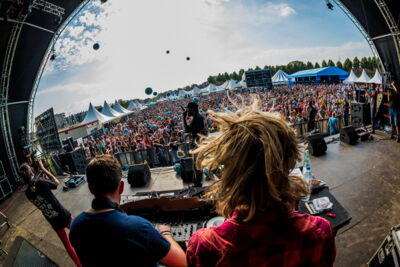 Vestrock 2014 dag 1 bands @ Hulst, foto 13, foto's door sven dullaert - FrontView Magazine