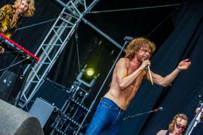 Vestrock 2014 dag 1 bands @ Hulst, foto 54, foto's door sven dullaert - FrontView Magazine