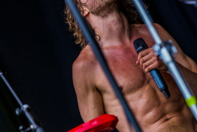 Vestrock 2014 dag 1 bands @ Hulst, foto 55, foto's door sven dullaert - FrontView Magazine
