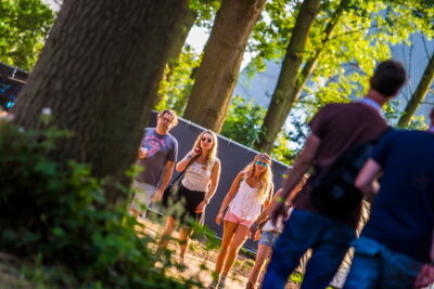 Vestrock 2014 sfeer @ Hulst, picture 20, photographed by sven dullaert - FrontView Magazine