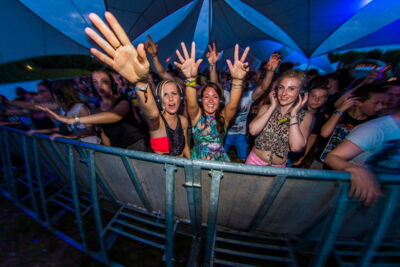Vestrock 2014 sfeer @ Hulst, picture 40, photographed by sven dullaert - FrontView Magazine