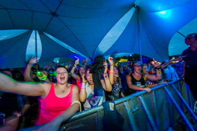 Vestrock 2014 sfeer @ Hulst, picture 45, photographed by sven dullaert - FrontView Magazine