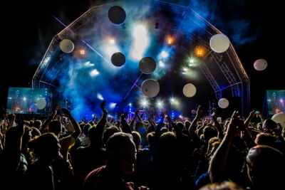 Vestrock 2014 sfeer @ Hulst, picture 66, photographed by sven dullaert - FrontView Magazine