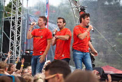 De Romeo's & Sam Gooris @ pennenzakkenrock 2014, foto 9, foto's door Carine Wouters - FrontView Magazine