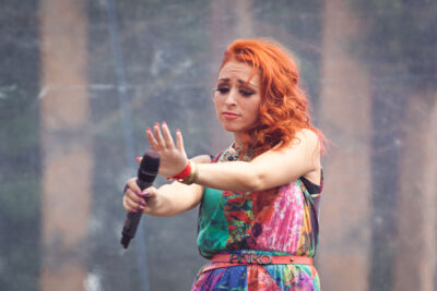 2 Fabiola @ pennenzakkenrock 2014, picture 1, photographed by Carine Wouters - FrontView Magazine