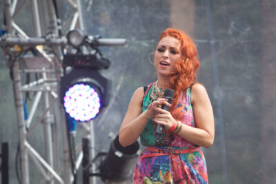 2 Fabiola @ pennenzakkenrock 2014, picture 2, photographed by Carine Wouters - FrontView Magazine