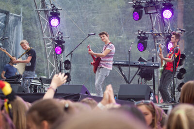 Bandits @ pennenzakkenrock 2014, picture 13, photographed by Carine Wouters - FrontView Magazine