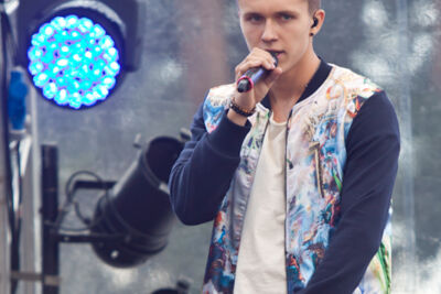 Ian Thomas @ pennenzakkenrock 2014, picture 6, photographed by Carine Wouters - FrontView Magazine