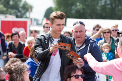 Ian Thomas @ Popeiland 2014, picture 82, photographed by Guy Danneels - FrontView Magazine