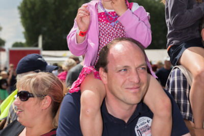 Sfeer, Randanimatie & Publieksfoto's @ Popeiland 2014, foto 34, foto's door Guy Danneels - FrontView Magazine