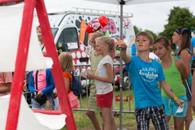 Sfeer, Randanimatie & Publieksfoto's @ Popeiland 2014, foto 81, foto's door Guy Danneels - FrontView Magazine