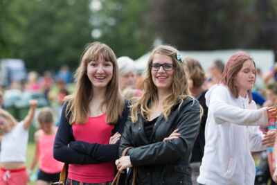 Sfeer, Randanimatie & Publieksfoto's @ Popeiland 2014, foto 93, foto's door Guy Danneels - FrontView Magazine