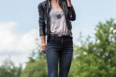 Slongs Dievanongs @ Popeiland 2014, picture 5, photographed by Guy Danneels - FrontView Magazine